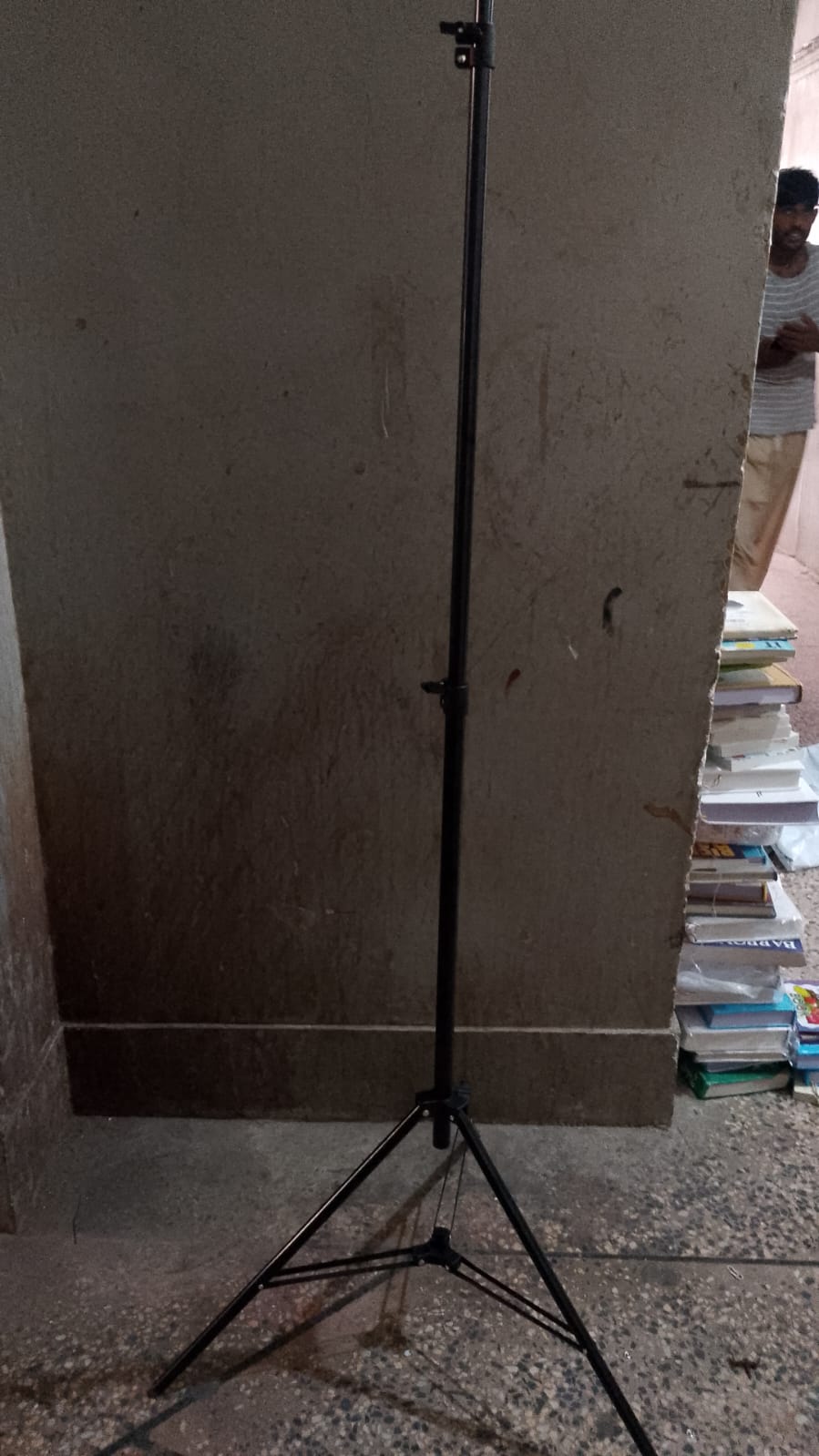 7-ft-ring-light-stand-for-video-shooting-and-photography_PD6698