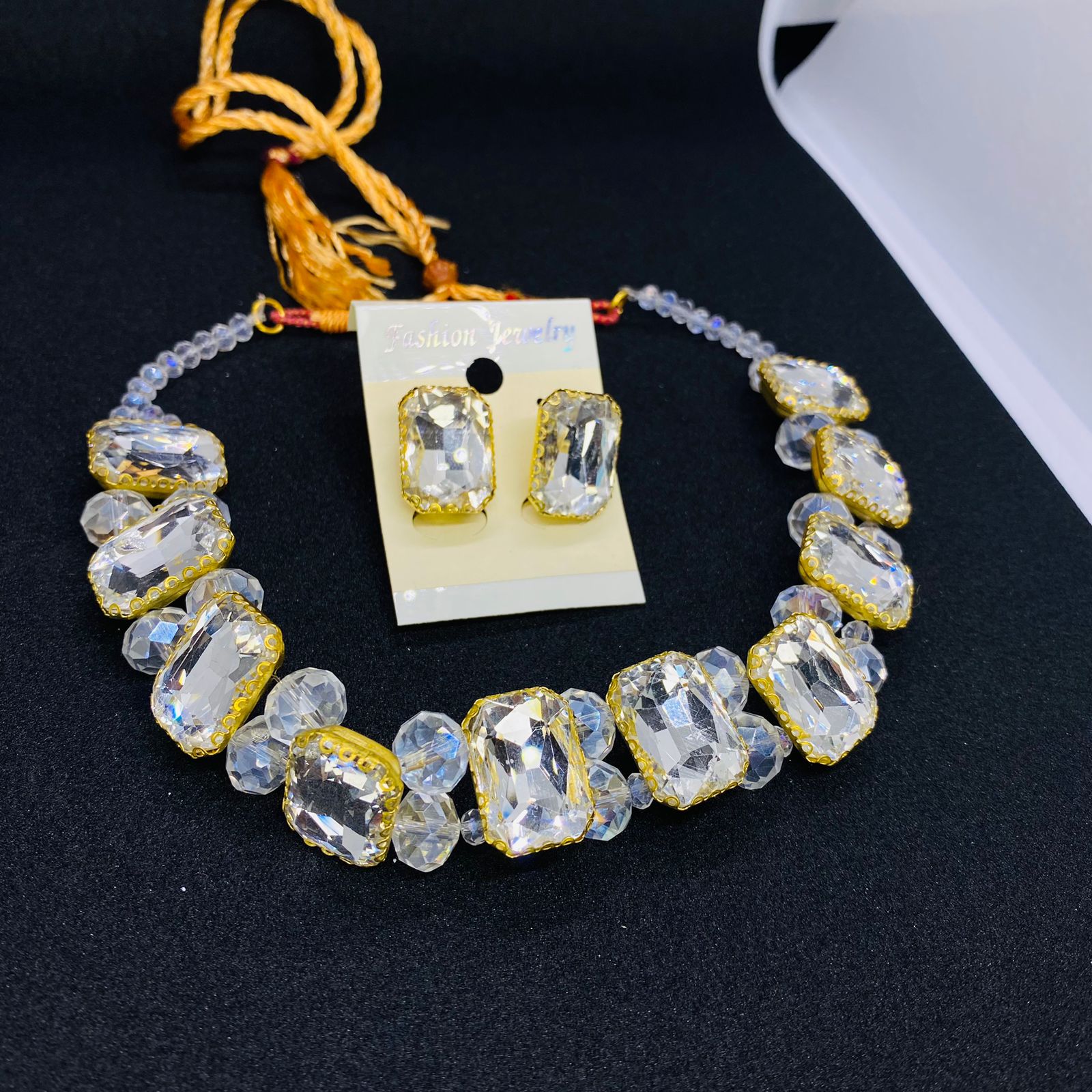 premium-quality-crystal-white-stones-chokers-necklace-with-earrings-set-gift-for-girls_PD6187