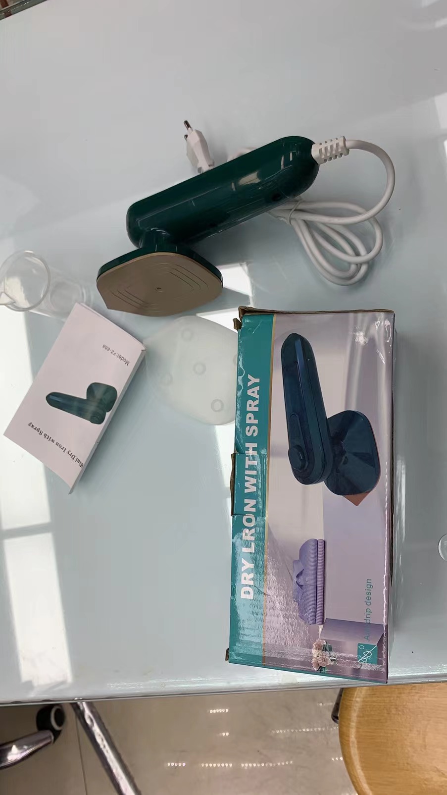 portable-travel-iron-mini-iron-steam-iron-handheld-ironing-machine-electric_PD6368