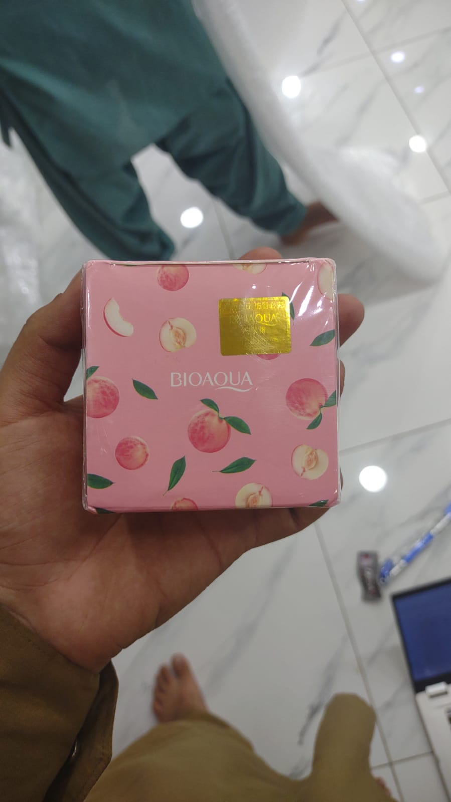 bioaqua-peach-extract-exfoliating-face-gel-cream-fruit-acid-peel-anti-aging-brightening-facial-cleanser-140g_PD7613
