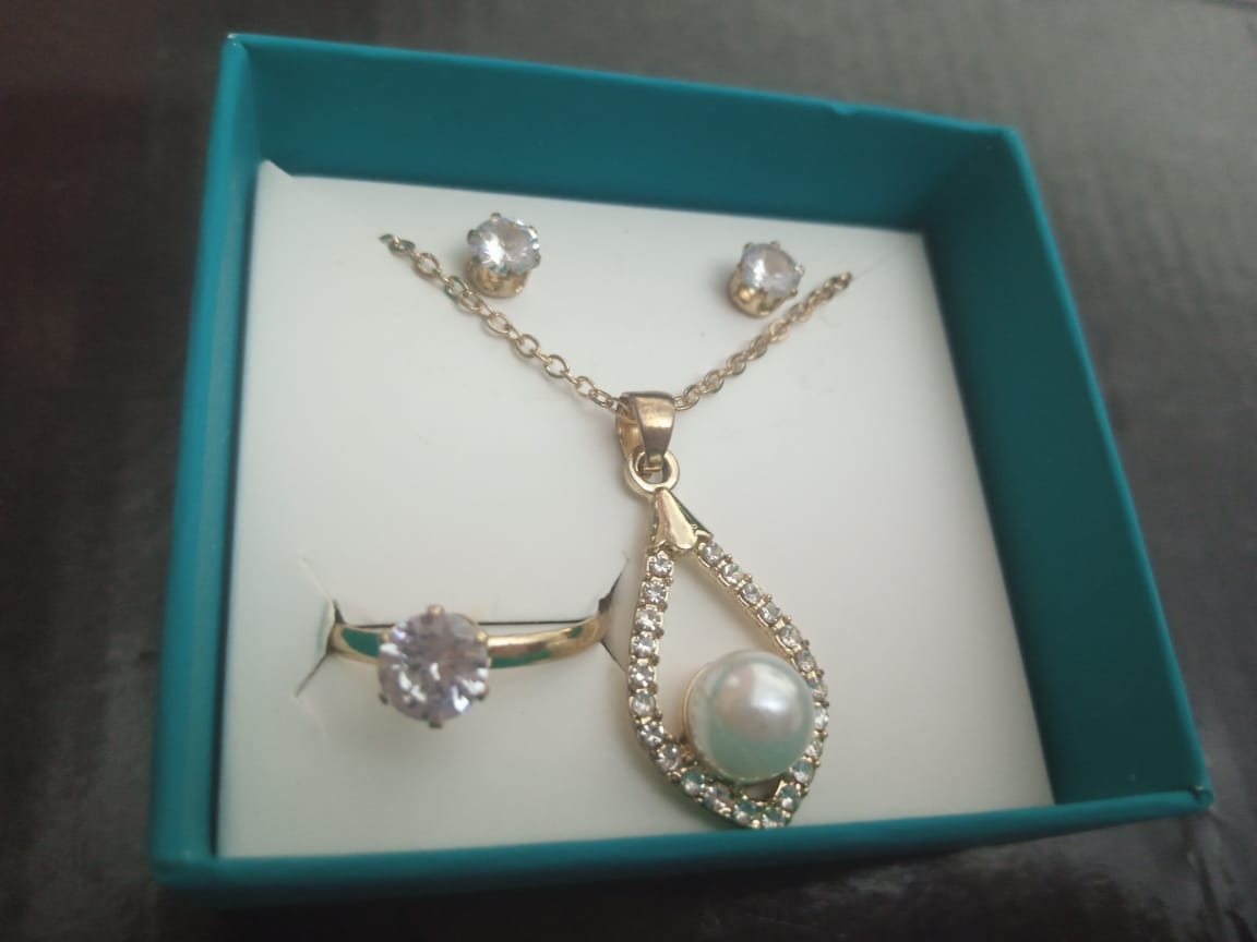 golden-set-pearl-water-drop-jewelry-sets-necklace-earring-and-ring-set_PD4940