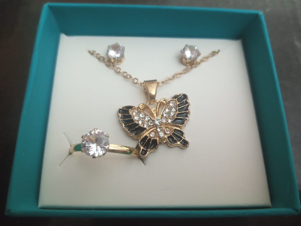 golden-butterfly-jewellery-set-earrings-and-rings-set-for-girls_PD4938
