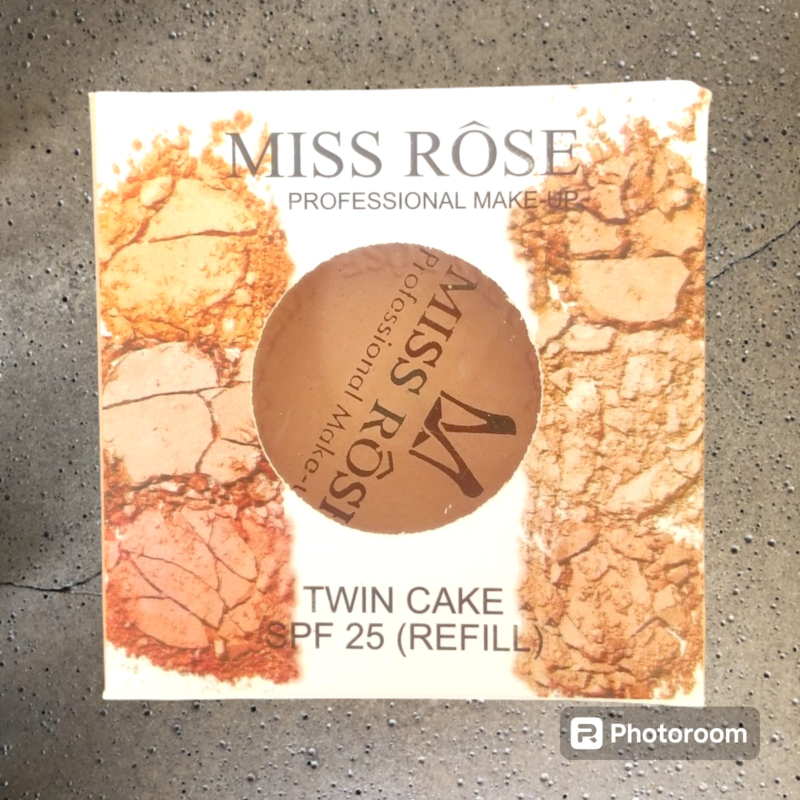 medium-beigemiss-rose-professional-makeup-twin-cake-powder-spf-25_PD5336