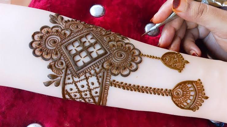 6-pcs-karachi-cone-mehndi-set-bridal-mehendi-cone_PD5033