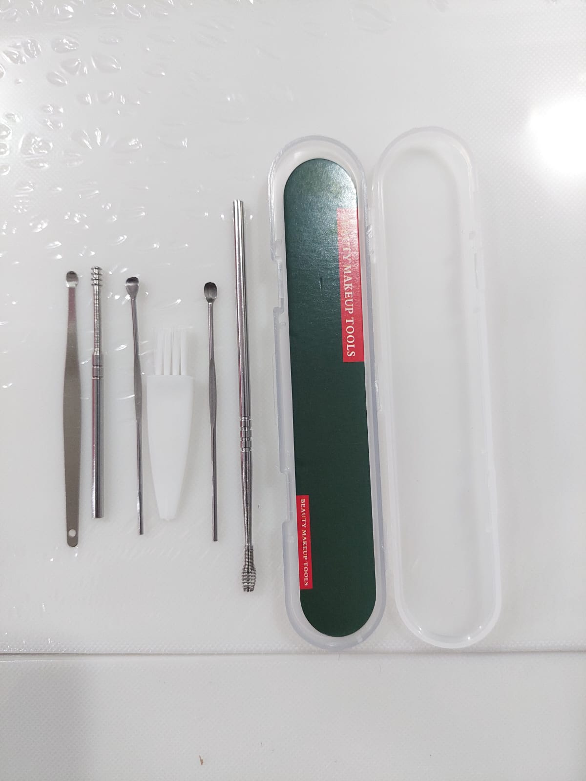 ear-wax-removal-kit-6-in-1-ear-pick-tools-curette-cleaner-reusable-ear-cleaner-stainless-steel-ear-wax-remover-with-storage-case_PD4875