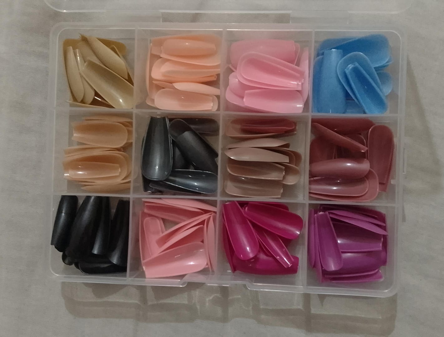 144-pcs-nails-box-artificial-nails-pack_PD4742