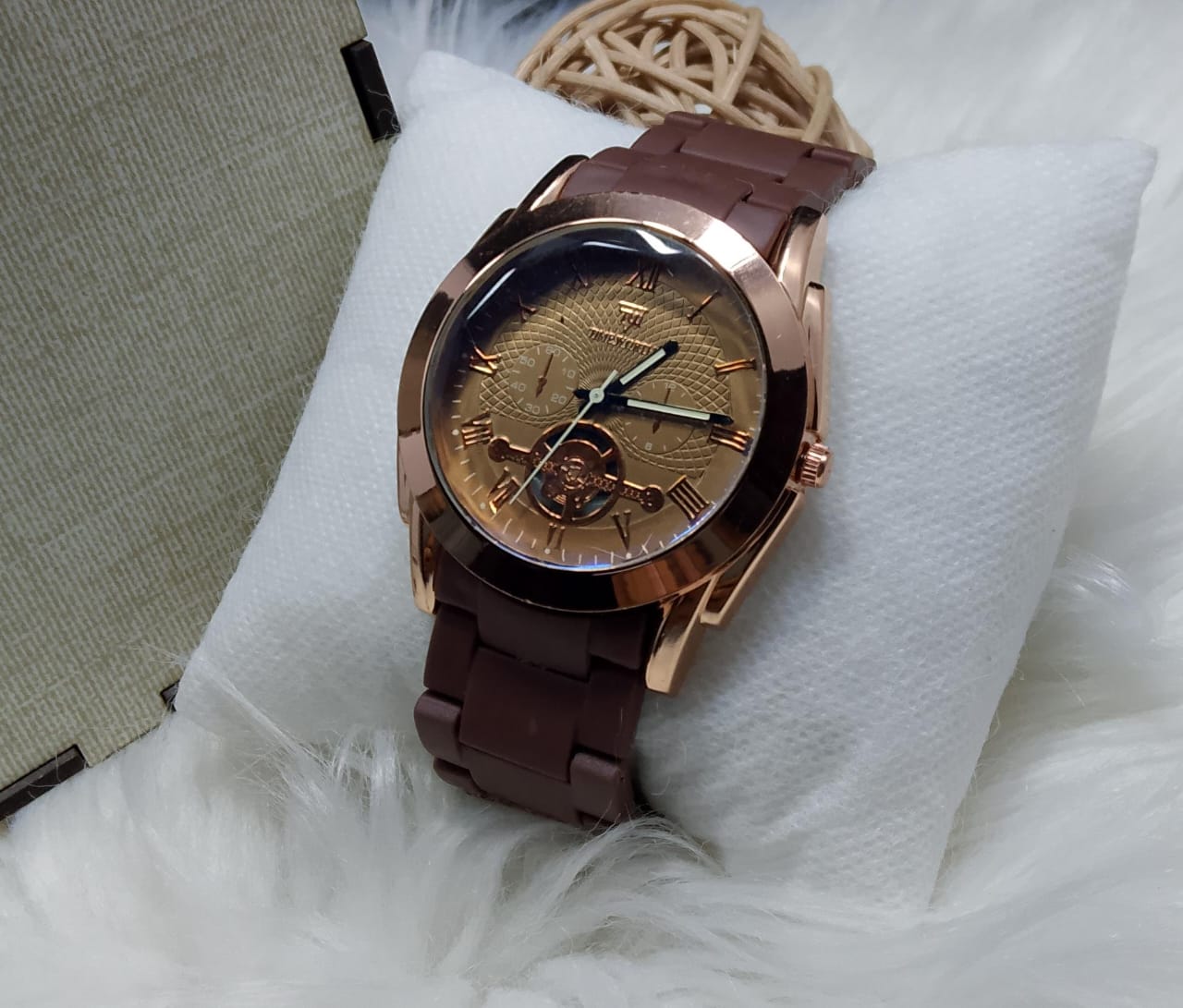 without-box-time-worth-armani-rubber-chain-watch_PD3626