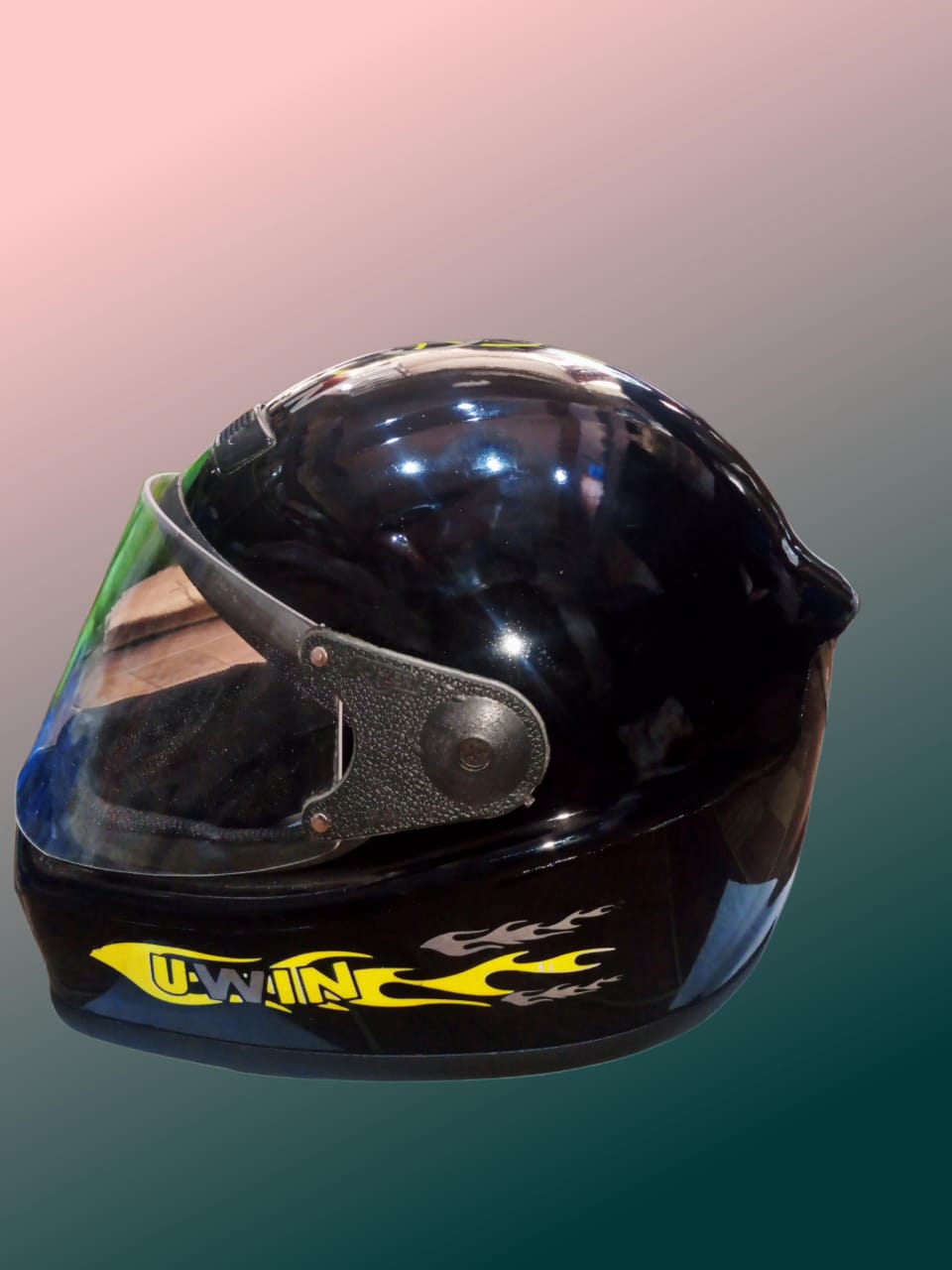 helmet-for-bikers-for-safety-and-comfort_PD4588