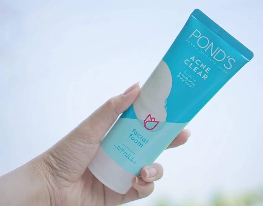 ponds-acne-clear-facial-foam-100g_PD4256