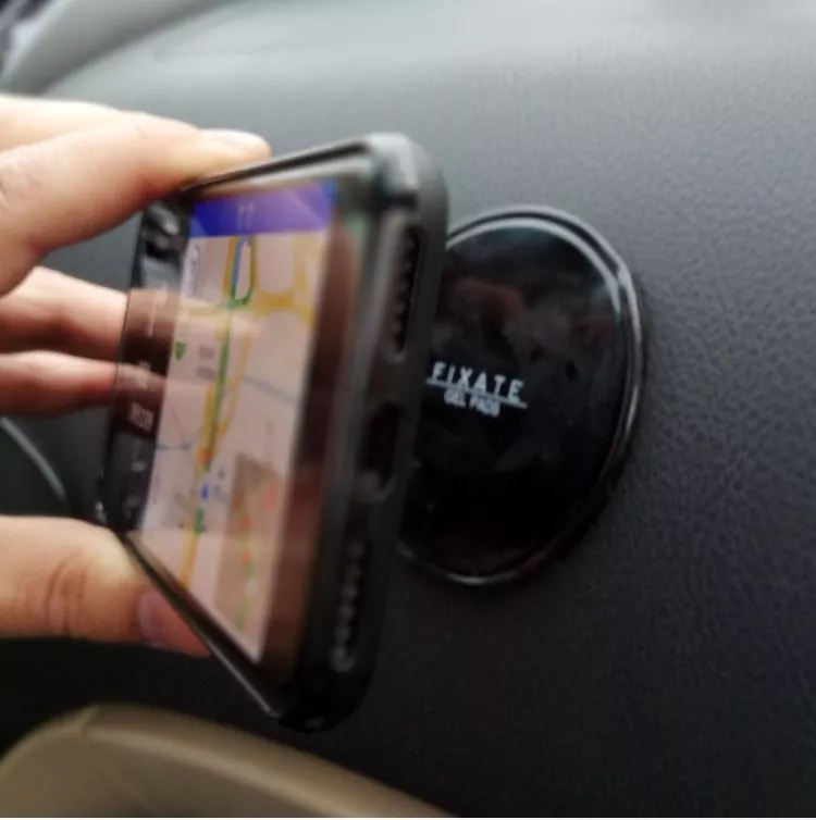 fixate-the-gel-pads-mobile-universal-car-smartphone-portable-sticky-mobile-holder-for-any-phone-or-key_PD3541