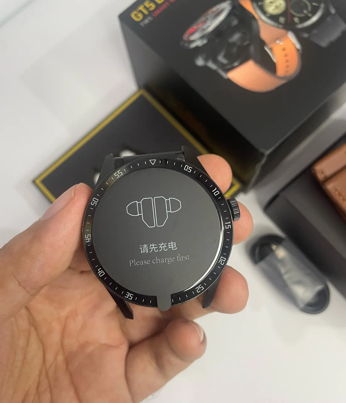 luxury-gt5-buds-2in1-build-in-tws-earpods-round-smart-watch-only-black-dial_PD7558