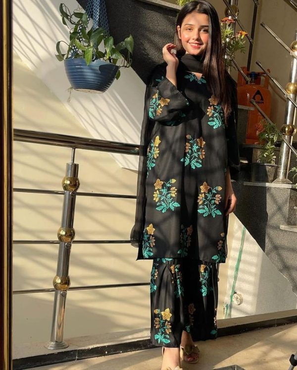 lilen-block-flower-print-2pc-suit-shararah-style_PD2830