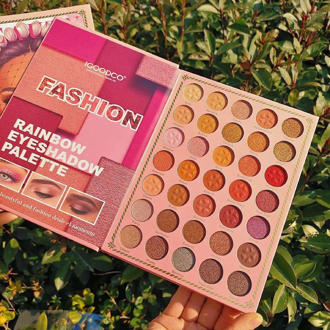 igoodco-strawberry-moonlight-eyeshadow-palette-pearlescent-blush-and-eyeshadow-palette_PD1467