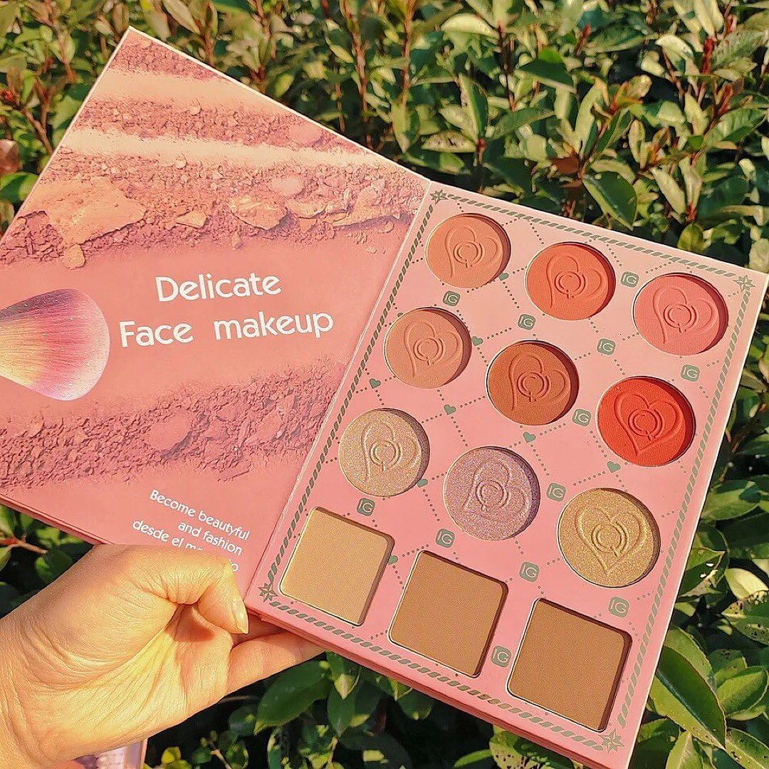 igoodco-strawberry-moonlight-eyeshadow-palette-pearlescent-blush-and-eyeshadow-palette_PD1467