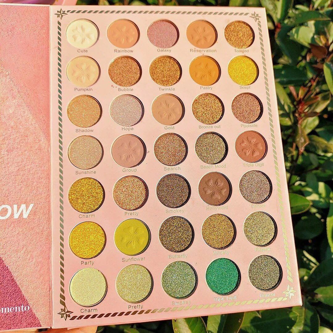 igoodco-strawberry-moonlight-eyeshadow-palette-pearlescent-blush-and-eyeshadow-palette_PD1467