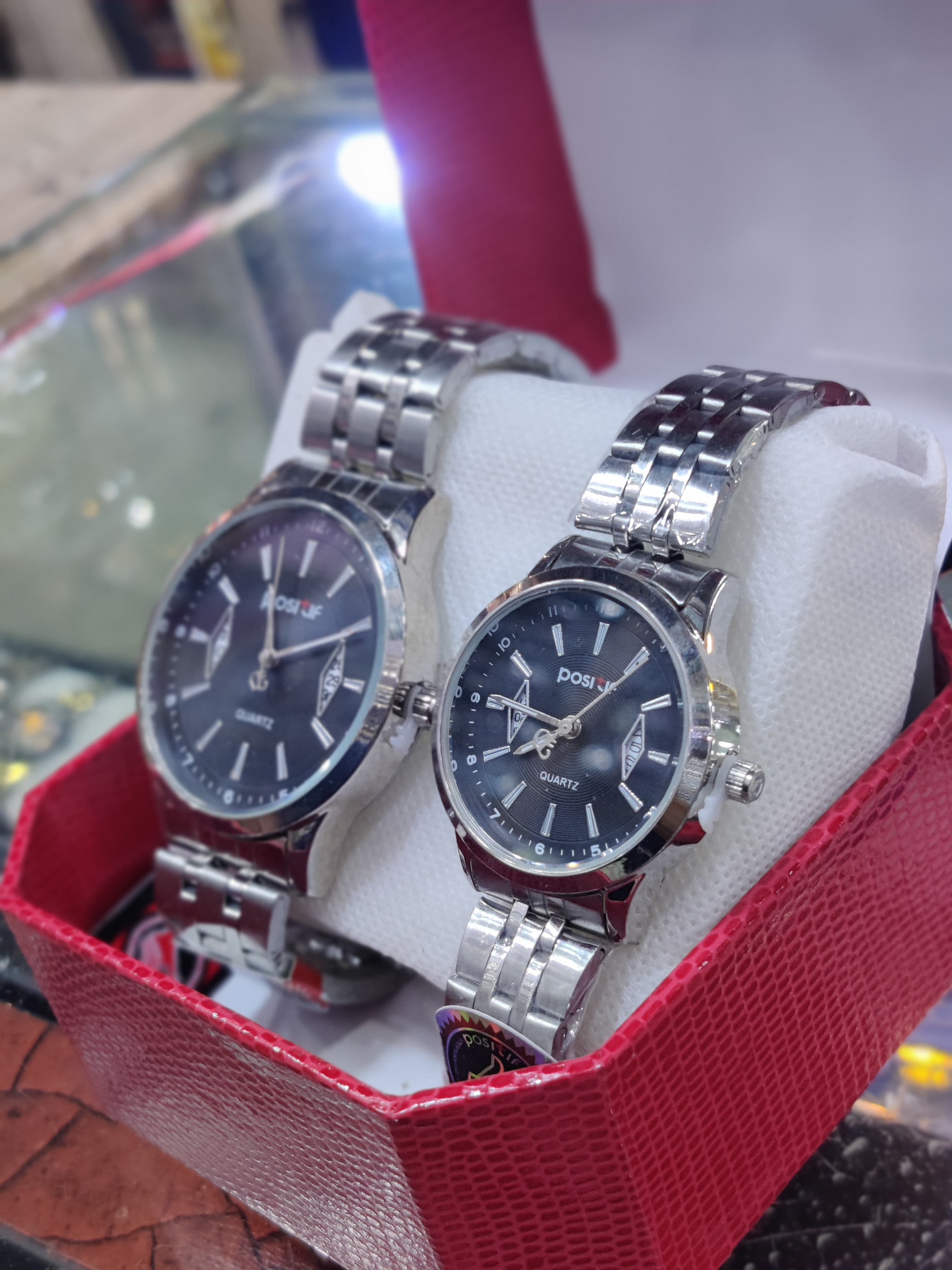 positif-good-looking-dile-couple-watch-with-steel-chain-watch_PD1540