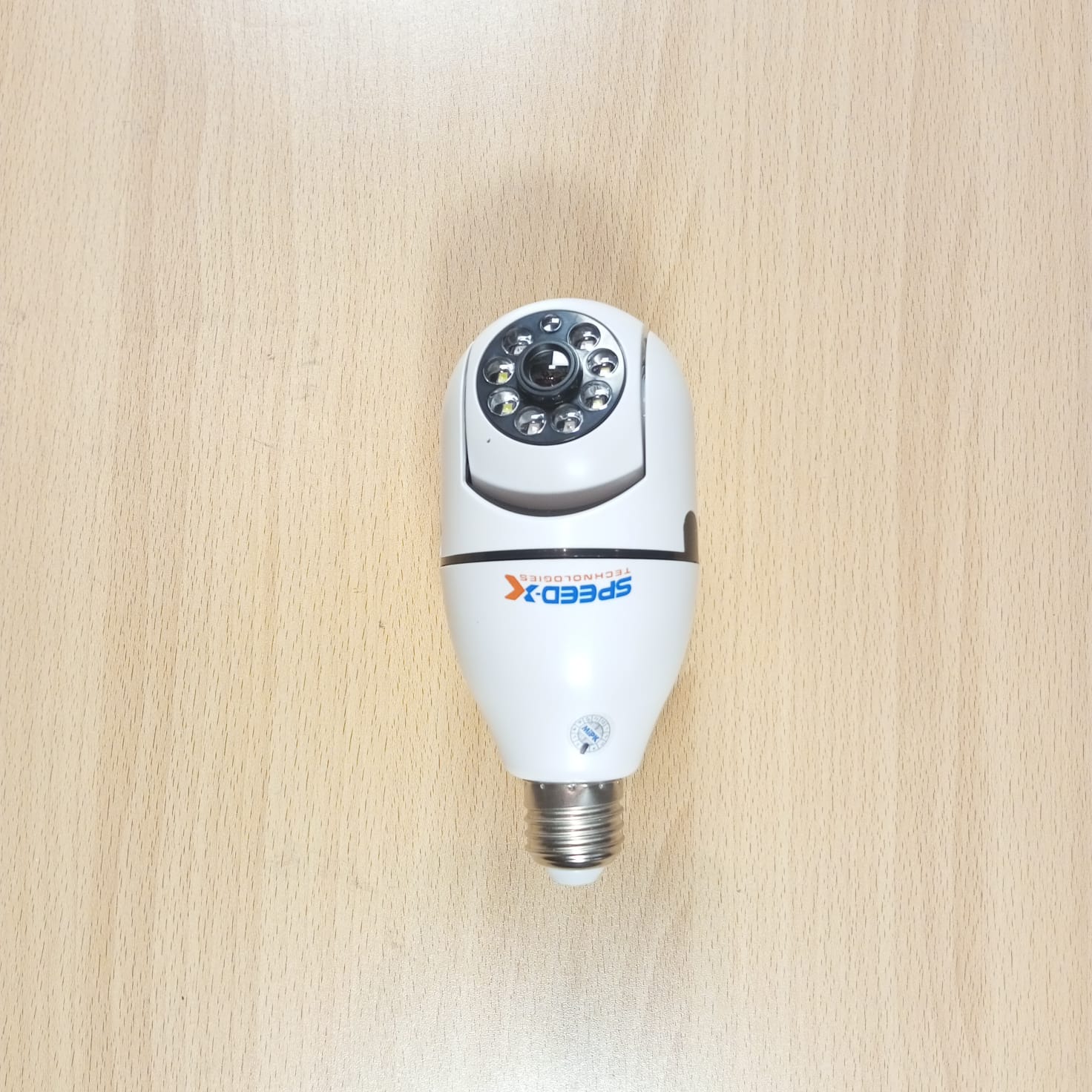 speed-x-bulb-camera-1080p-wifi-360-degree-panoramic-night-vision-two-way-audio-motion-detection-with-v380-app_PD1371