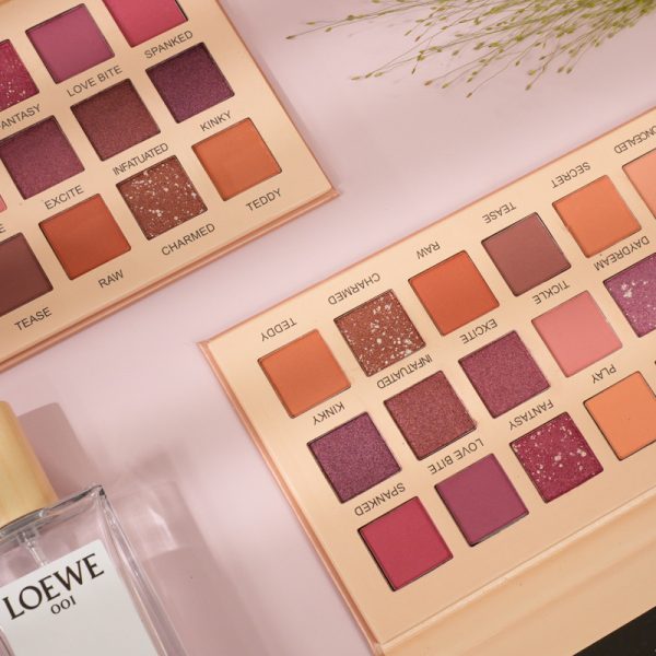 nude-eyeshadow-palette-makeup-for-women_PD1312