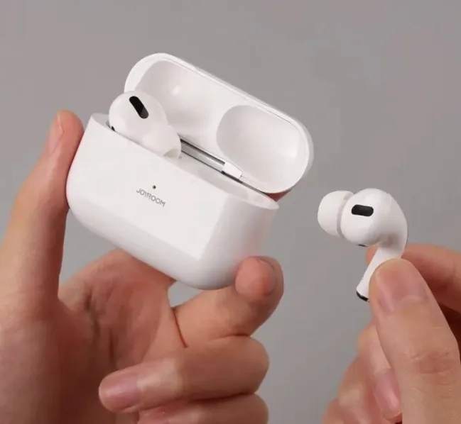 joyroom-airpods-pro-with-case-silicon-jr-t03s-pro-wireless-earbuds-with-hifi-sound-and-long-battery-life_PD2012