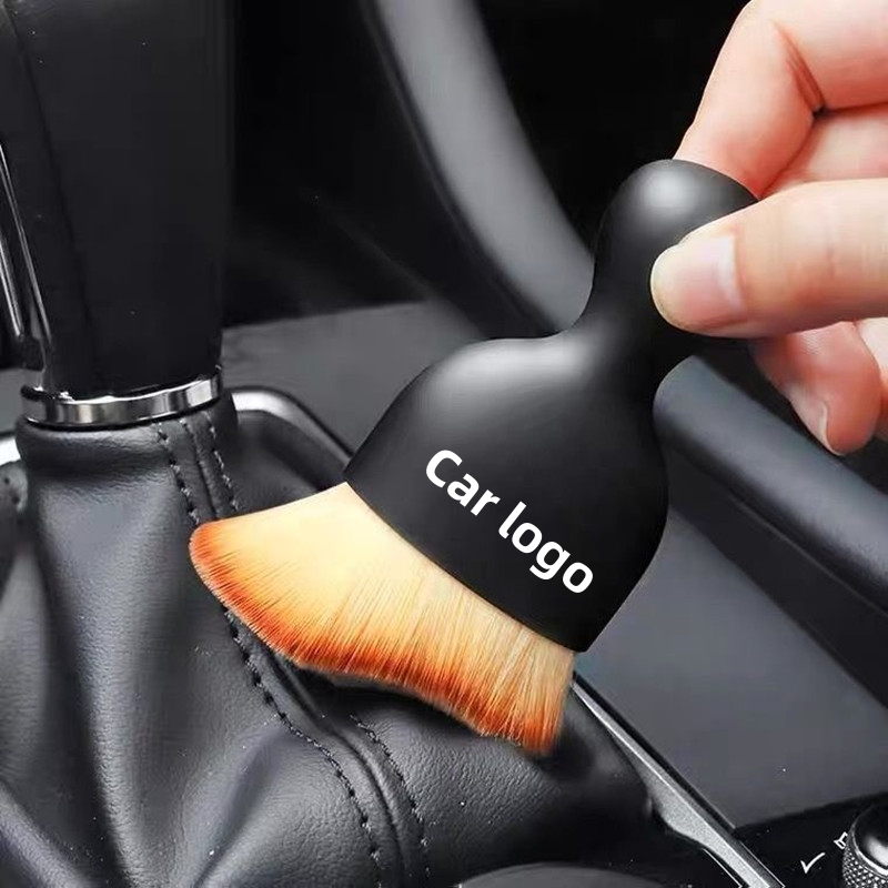 car-interior-dust-cleaning-detailing-soft-brush_PD1051