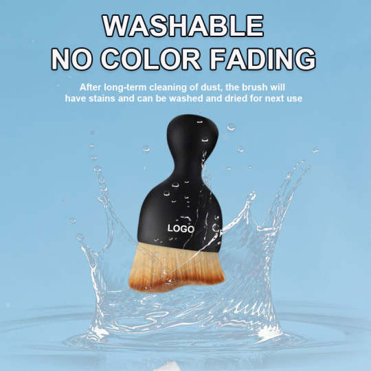 car-interior-dust-cleaning-detailing-soft-brush_PD1051