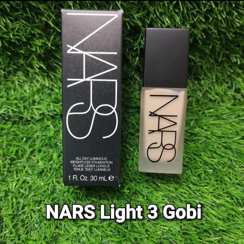 nars-all-day-luminous-weightless-foundation-light-3-gopi_PD2522