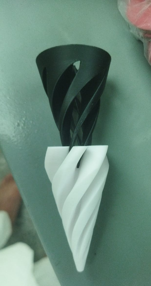 3d-rotating-spiral-cone-fingertip-printed-toys-fidget-toy-for-relief-of-stress-and-anxiety-black-amp-white_PD1061
