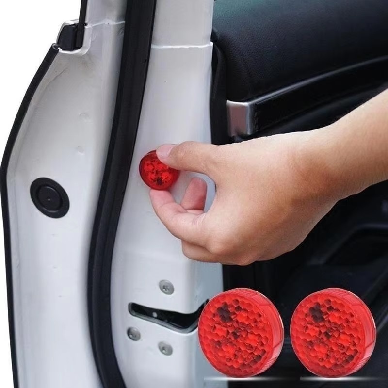 pack-of-2-car-door-warning-red-led-flash-alarm-light-wireless-car-door-open-automatic-red-strobe-warning-light-set-for-anti-collision-2pcs-led_PD707