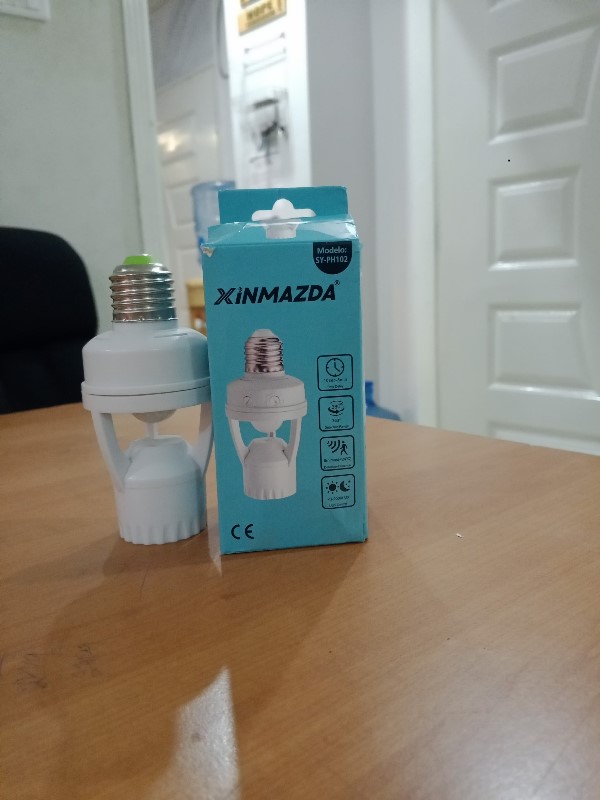 xinmazda-motion-sensor-led-bulb-holder-plug-socket-syph102_PD651