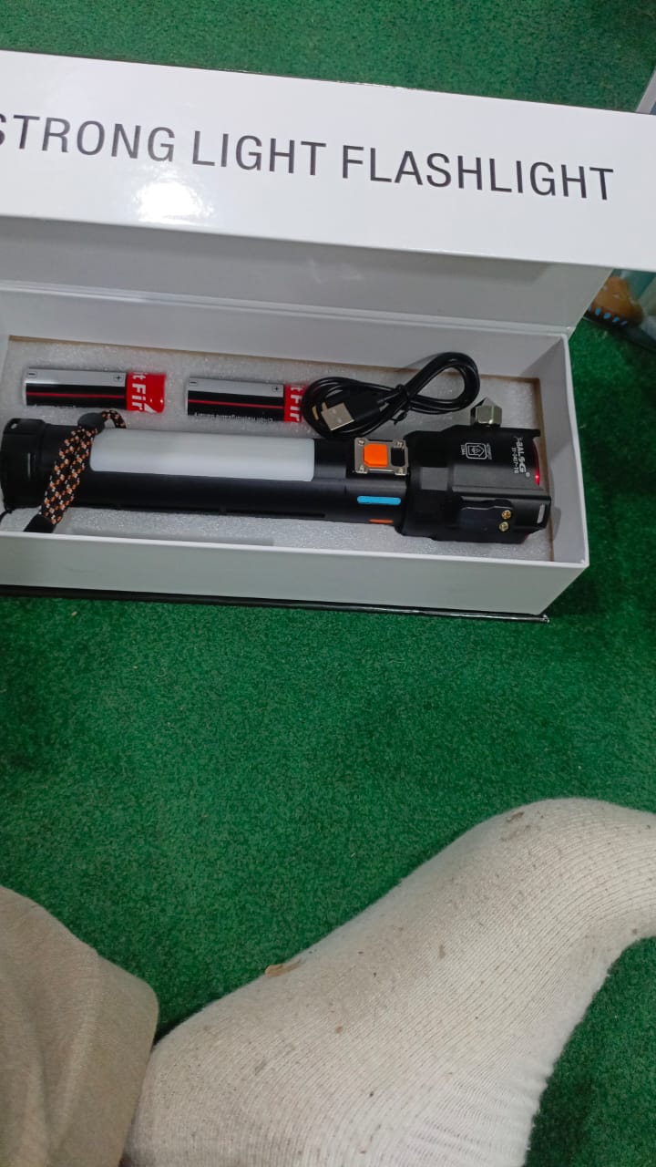 rechargeable-led-flashlight-amp-emergency-tool-fa-sy2407-123613_PD697