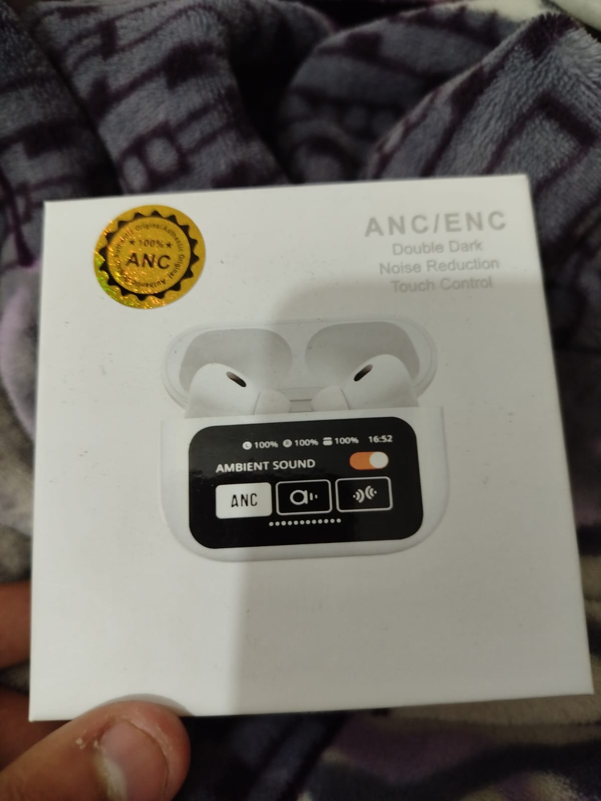 a9-pro-2-with-display-airpods-earbuds_PD2240