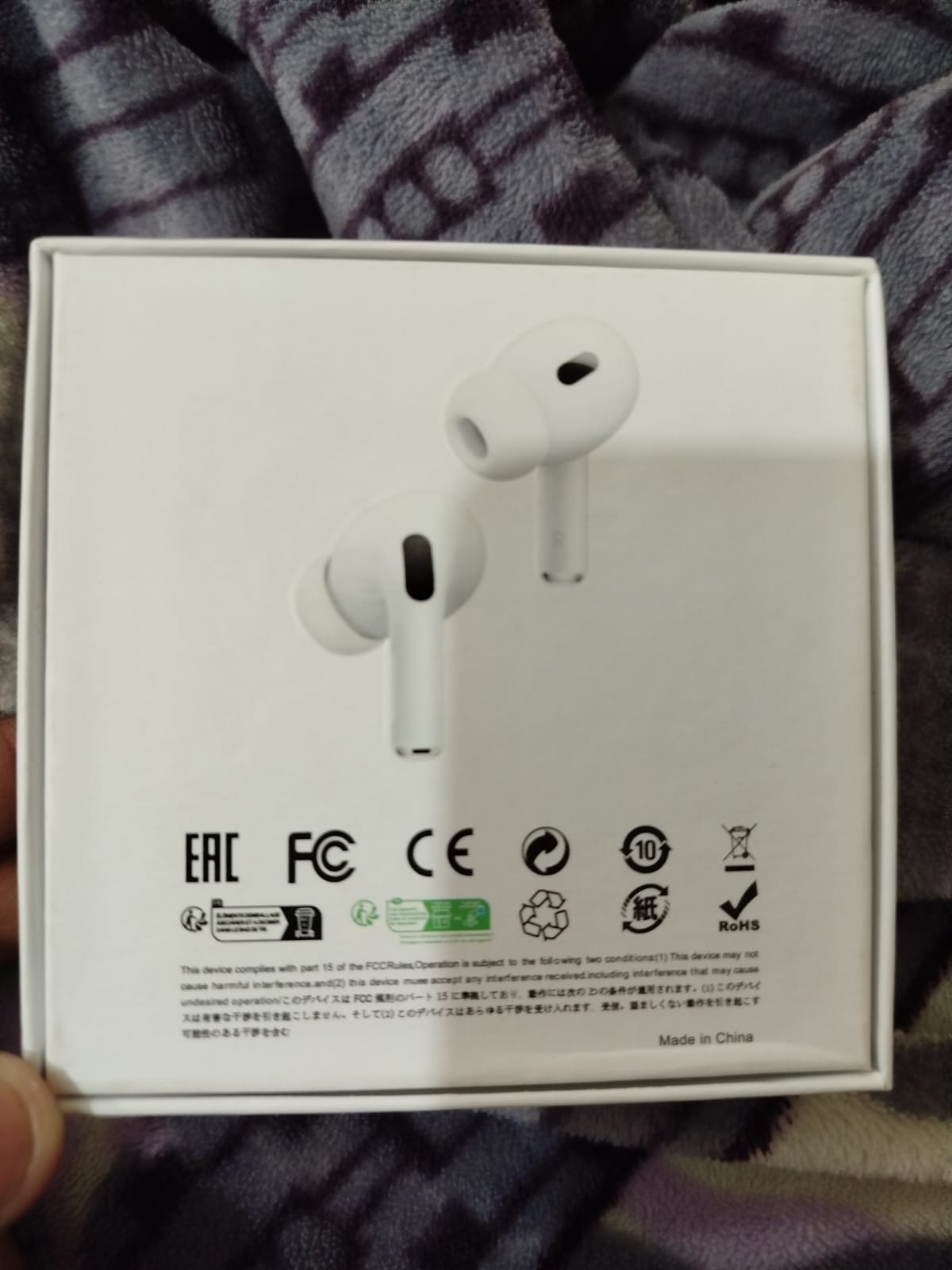 a9-pro-2-with-display-airpods-earbuds_PD2240