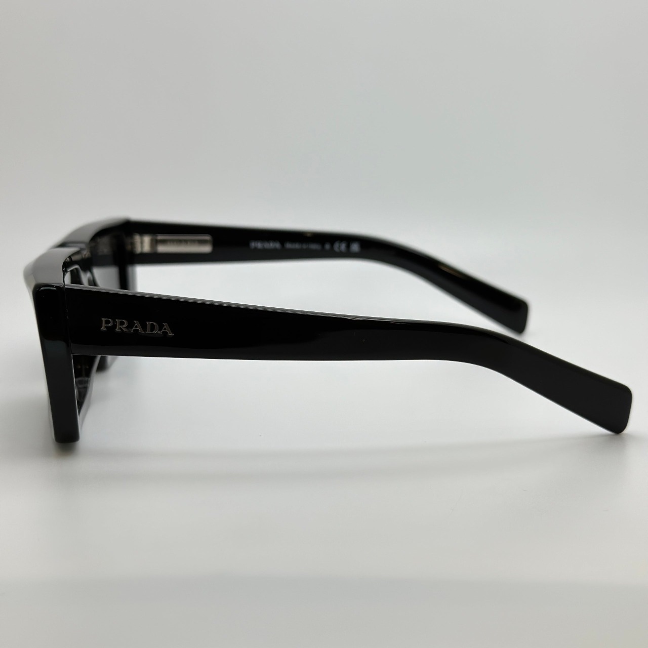 prada-premium-designer-glasses-with-premium-box-stylish-amp-versatile-eyewear_PD417