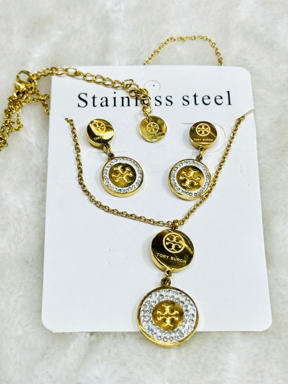 dazzling-stainless-steel-tory-burch-jewellery-set-necklace-tops-for-girls-and-womens-white_PD333