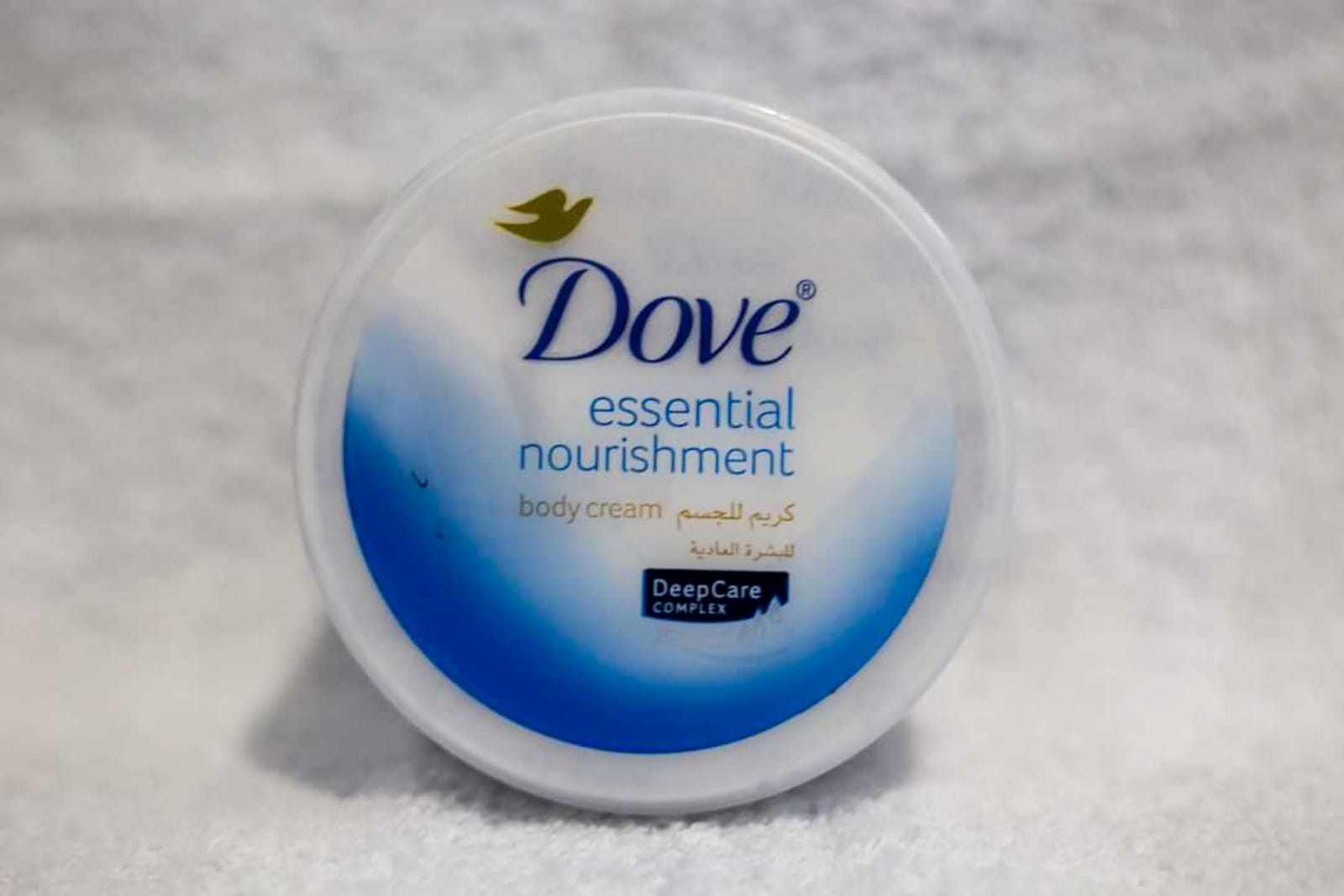 dove-essential-nourishment-body-cream-for-dry-skin-300-ml_PD2023