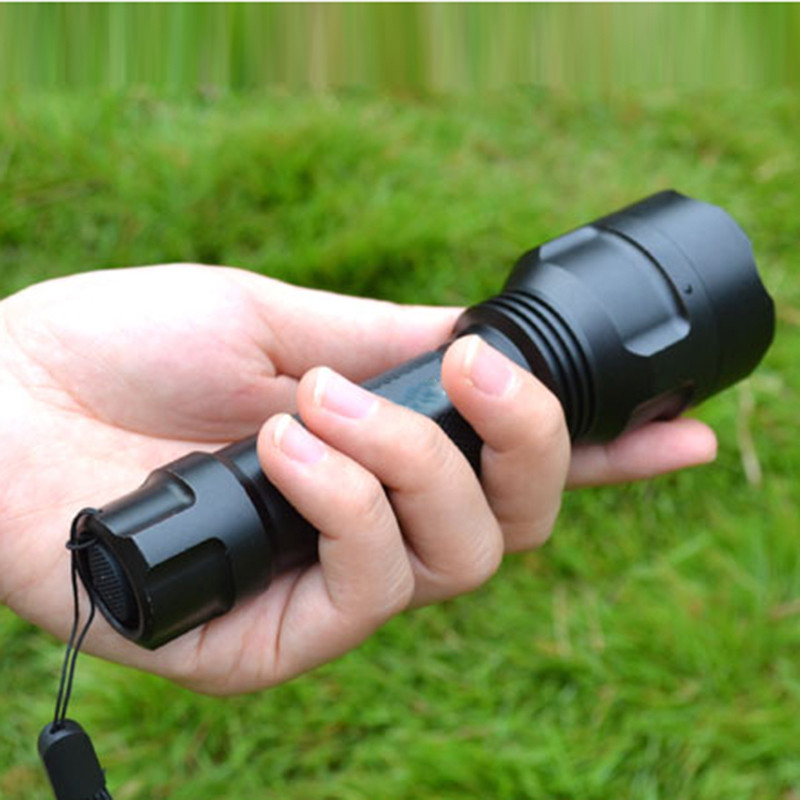 cobra-tg-usb-charging-led-flashlight-200m_PD2377