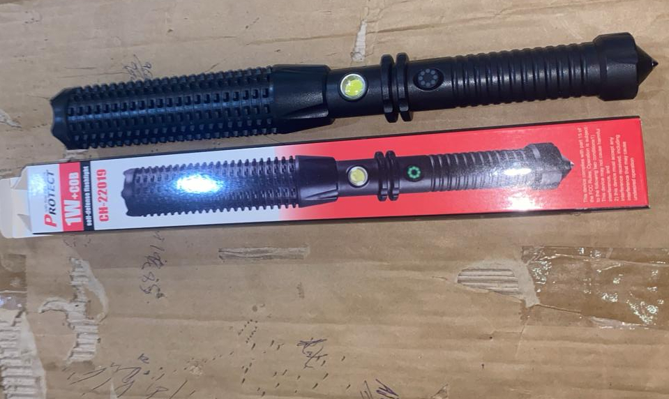 self-defense-flashlight-strong-light-charging-outdoor-super-bright-high-quality-hammer-torch-light_PD1885