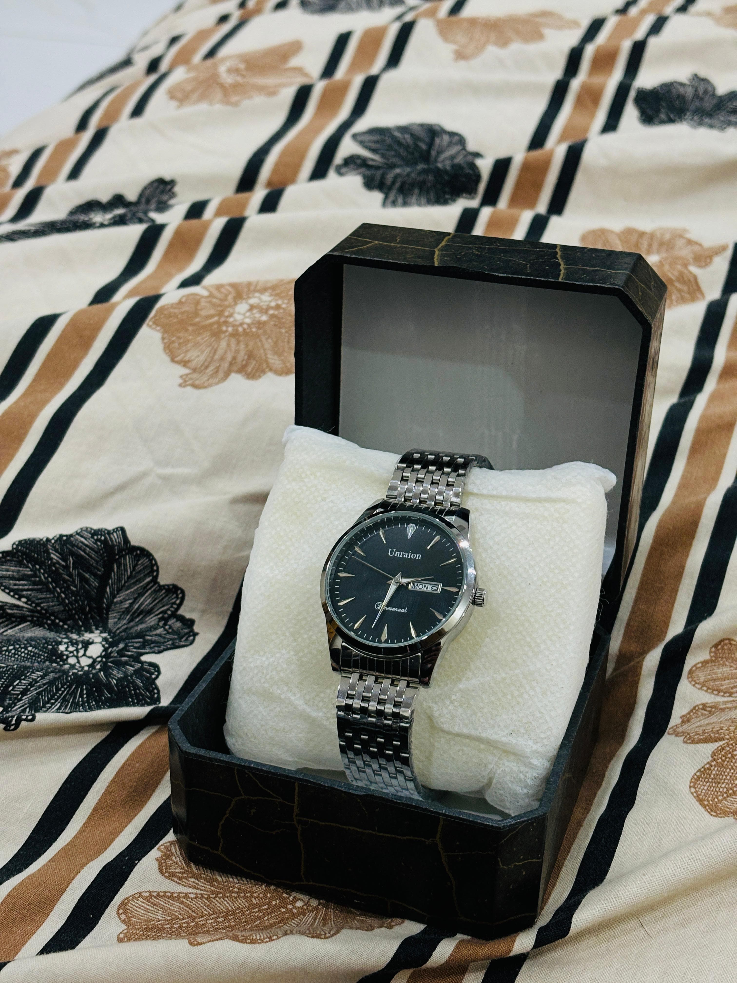 chain-round-gents-stainless-steel-watch-without-box_PD6780
