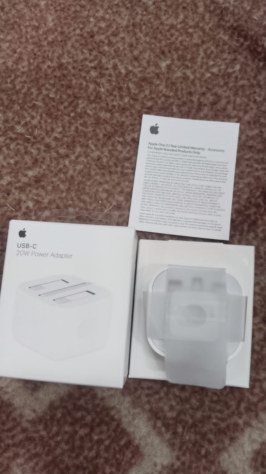 apple-20-watts-usb-c-power-adapter_PD1434