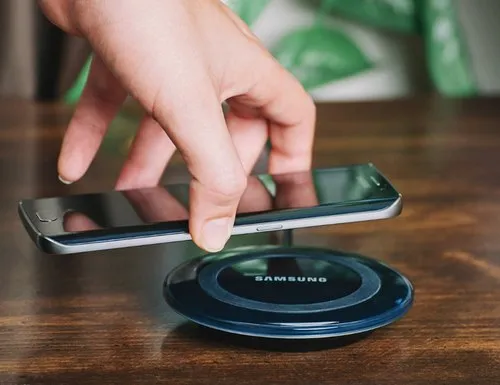 samsung-wireless-charger-wireless-charging-interface-wireless-microusb_PD1899