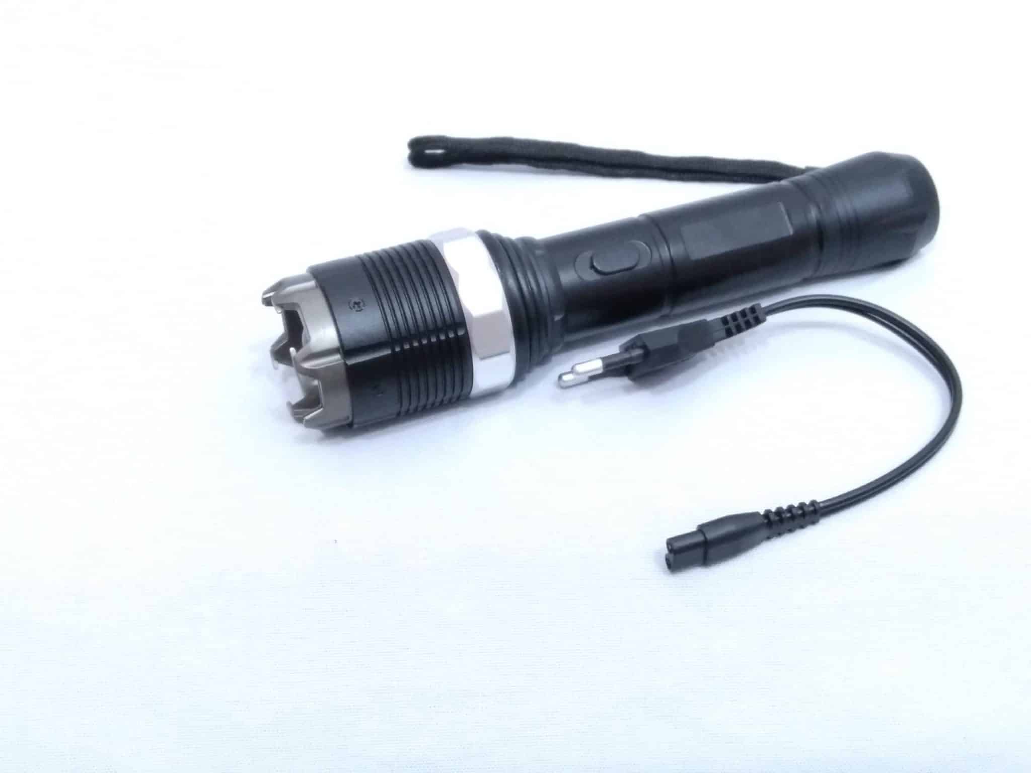 8810-flashlight-multifunctional-dimming-light-flashlight-rechargeable-self-defense-flashlight_PD435