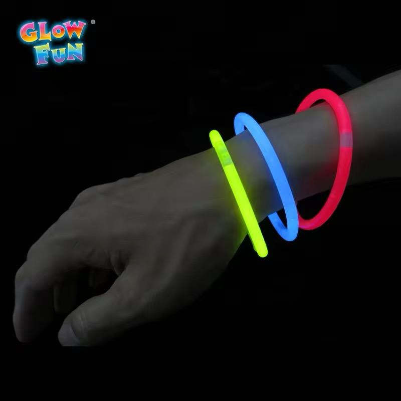 bright-glow-sticks-party-fluorescence-glow-sticks-bracelets-necklaces-neon-for-wedding-party-sticks-50-pcs-in-box_PD1027