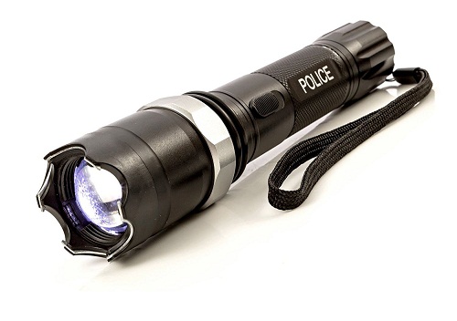 8810-flashlight-multifunctional-dimming-light-flashlight-rechargeable-self-defense-flashlight_PD435