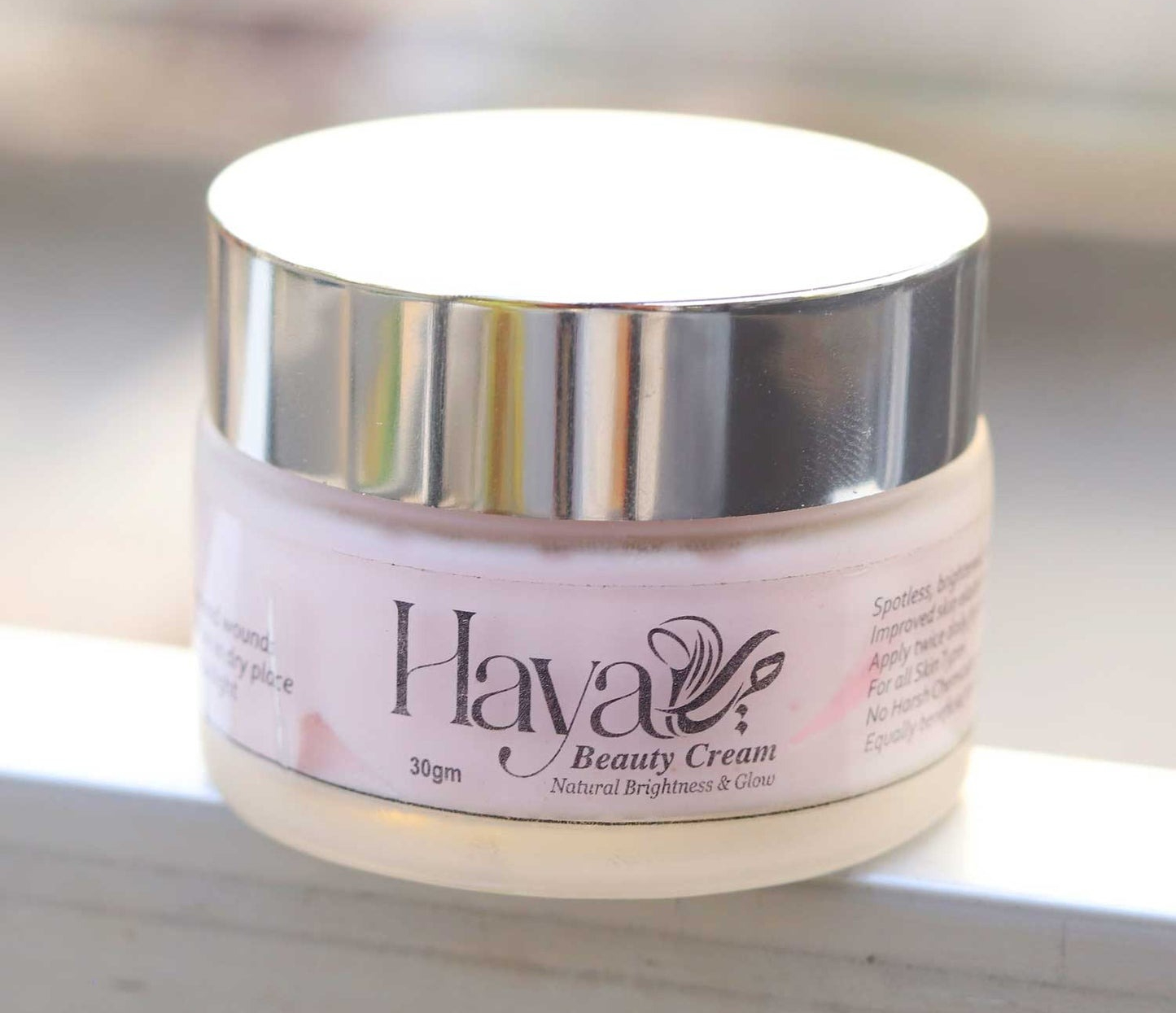 haya-natural-brightness-amp-glow-beauty-cream-white-amp-glowing-face-cream-30mg_PD7968