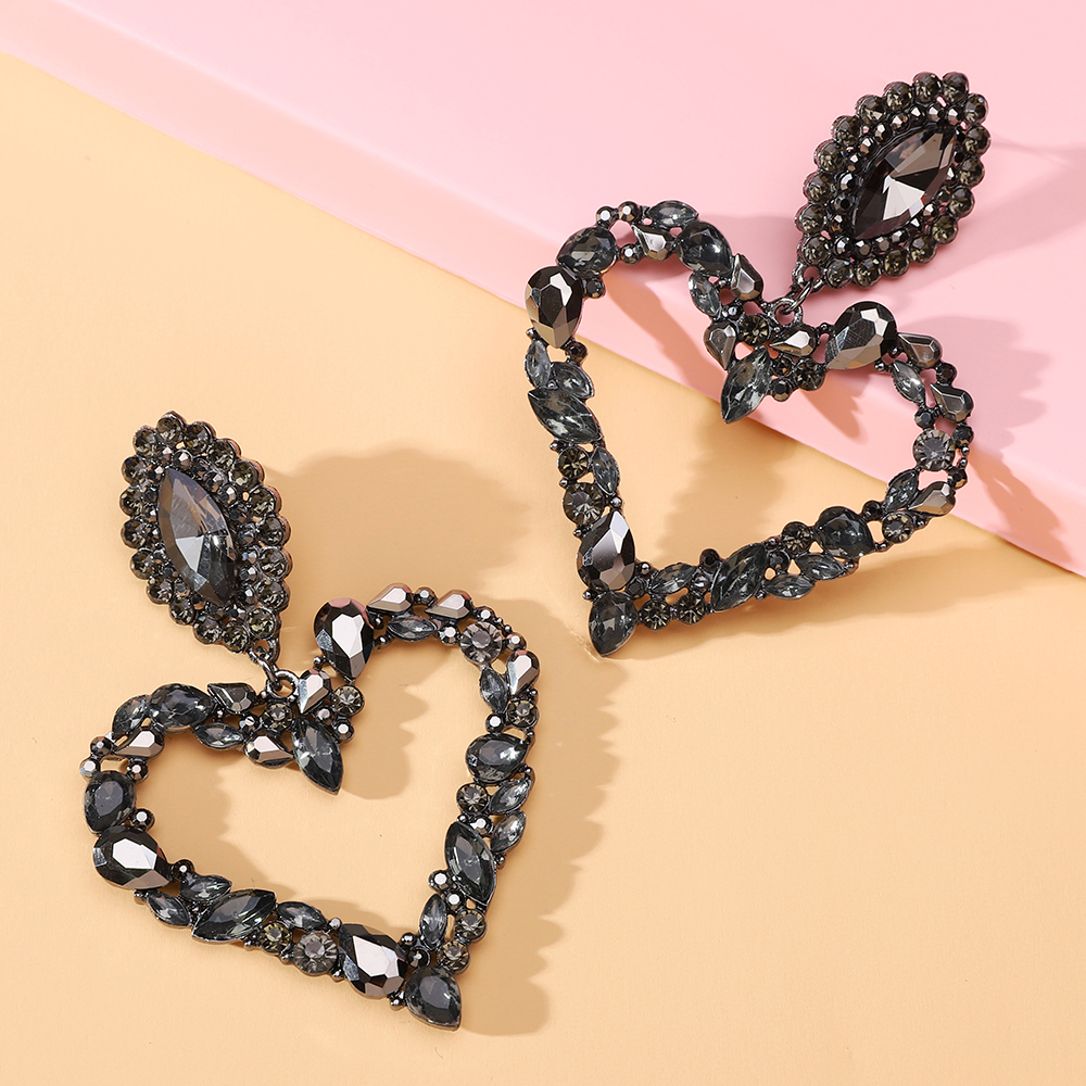 imported-elegant-heart-shaped-black-crystal-statement-earrings---a-true-masterpiece-best-quality-earrings-for-girls-girls-amp-women-fashion_PD83