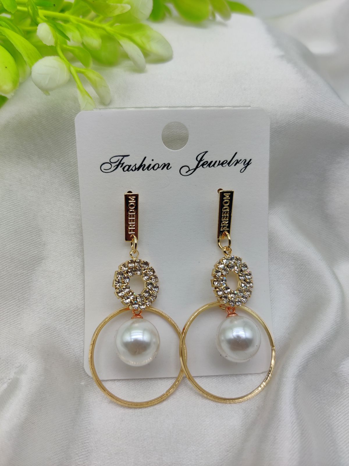 imported-elegant-pearl-hoop-earrings-with-dazzling-crystal-accents-luxe-fashion-jewelry-best-quality-earrings-for-girls-amp-women_PD7585