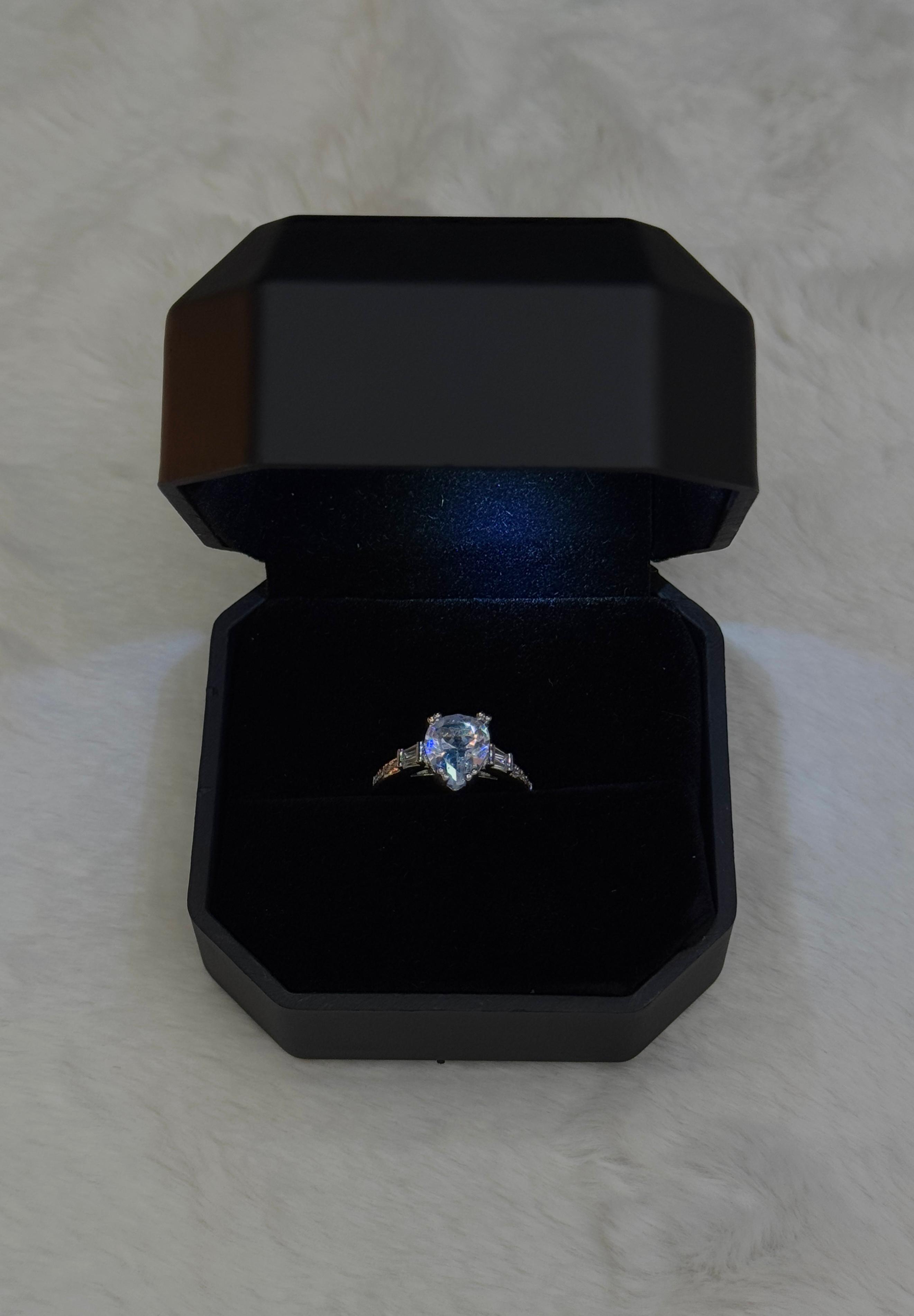 diamond-shape-luxury-quality-adjustable-ring-with-box_PD7761