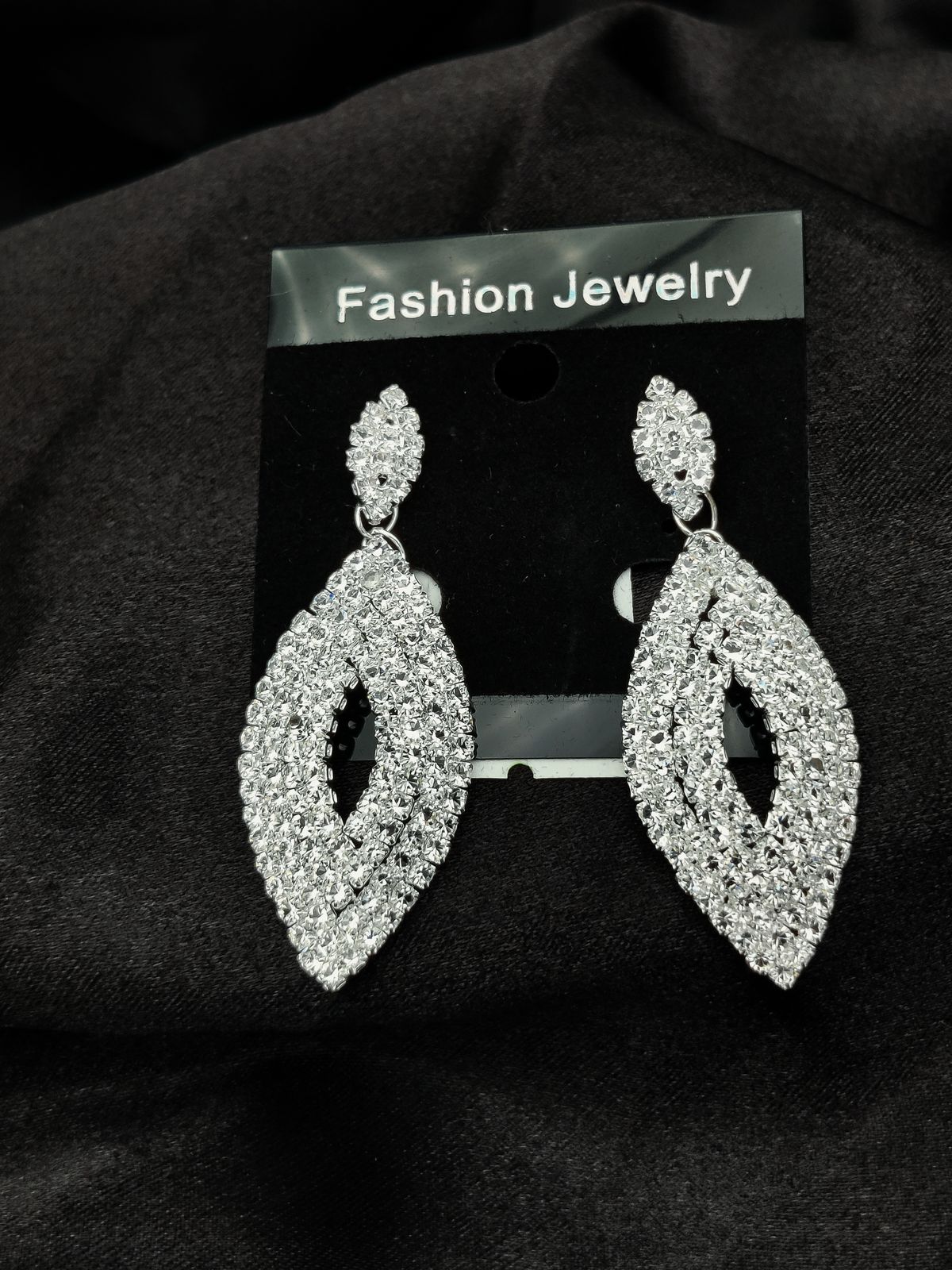 imported-earrings-in-multiple-design-tarnish-free-diamond-shape-heart-fringe-long-heart-fringe-radiant-diamond-cascade-design-earrings-luxury-look-artificial-earrings-girls-earrings-women-earrings-silver_PD7989