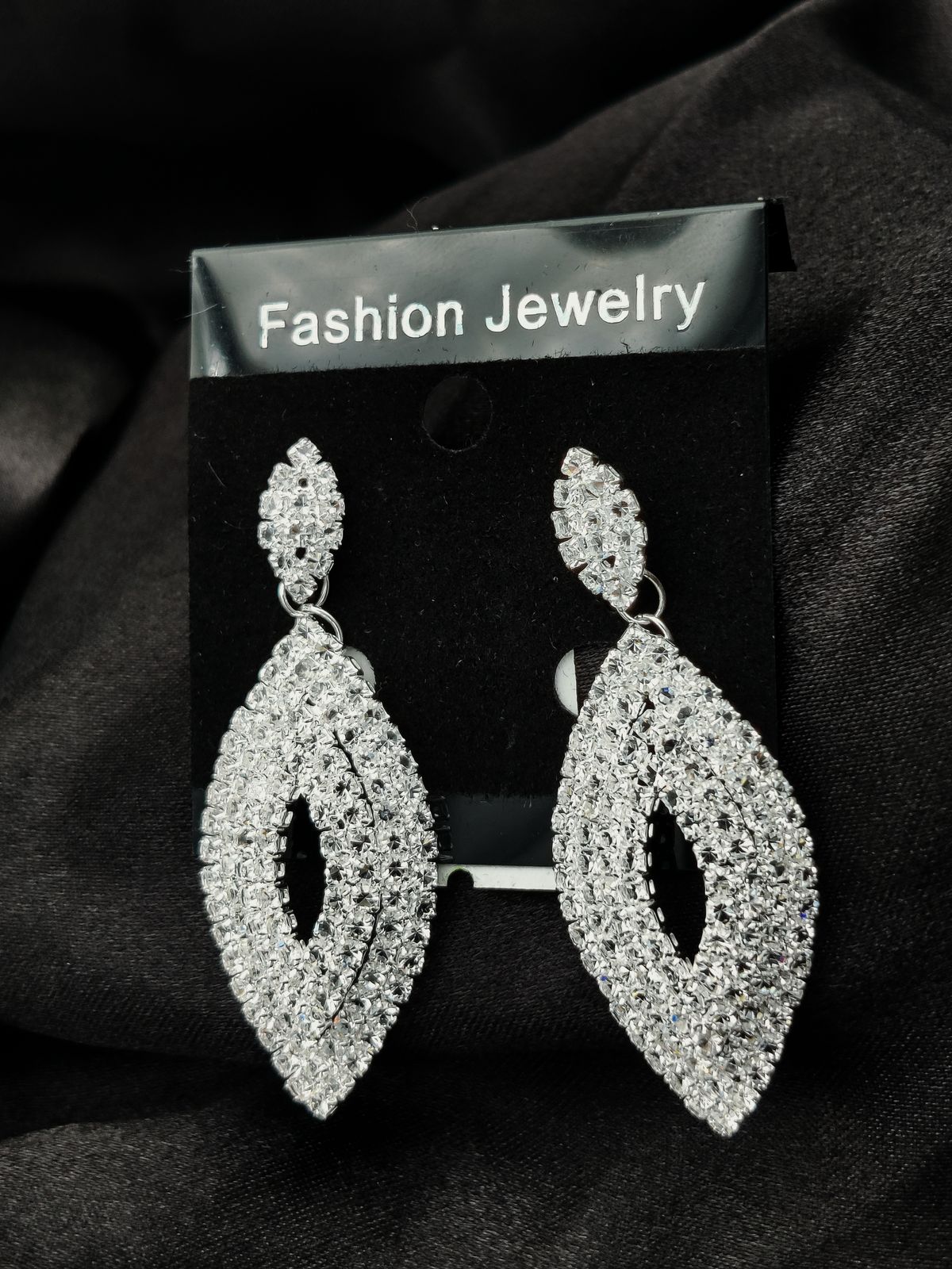 imported-earrings-in-multiple-design-tarnish-free-diamond-shape-heart-fringe-long-heart-fringe-radiant-diamond-cascade-design-earrings-luxury-look-artificial-earrings-girls-earrings-women-earrings-silver_PD7989