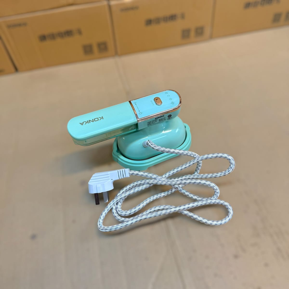 konka-travelling-steam-iron-imported-konka-portable-compact-steam-iron-mini-steam-iron_PD8734